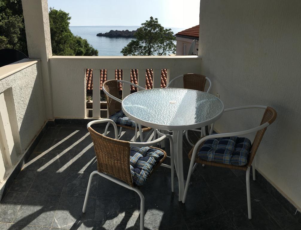 Apartment San Stefan スヴェティ・ステファン エクステリア 写真
